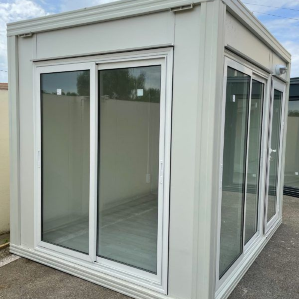 Contenitore prefabbricato 3 m x 2,4 m